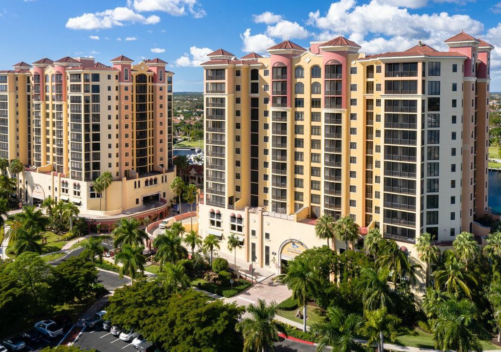 Photo of Buildings in Cape Harbour