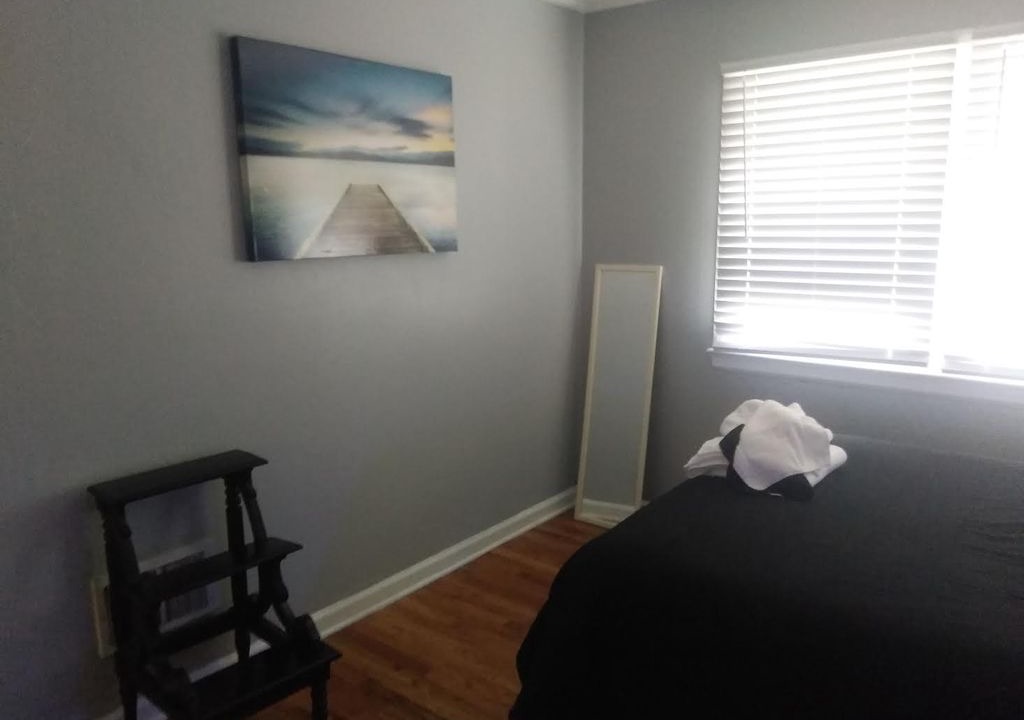 Photo of Bedroom in Depot Bench
