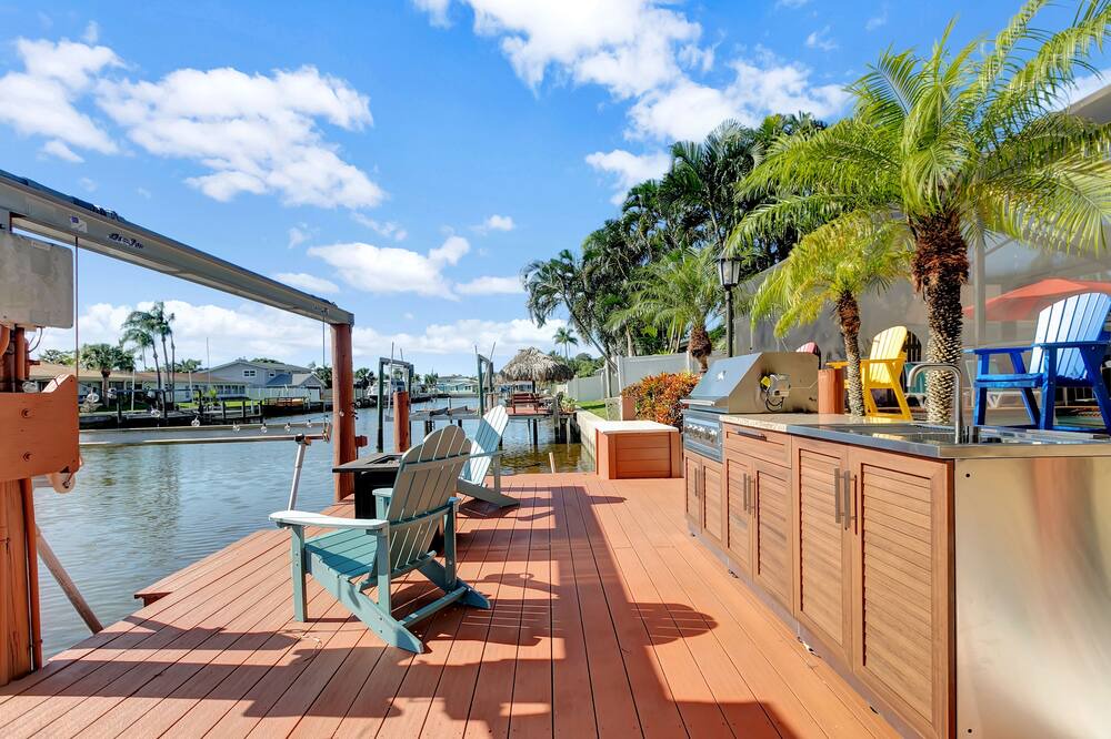 Photo of Outdoor in Harbor Hills