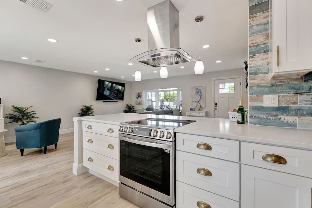 Photo of Kitchen in Harbor Hills