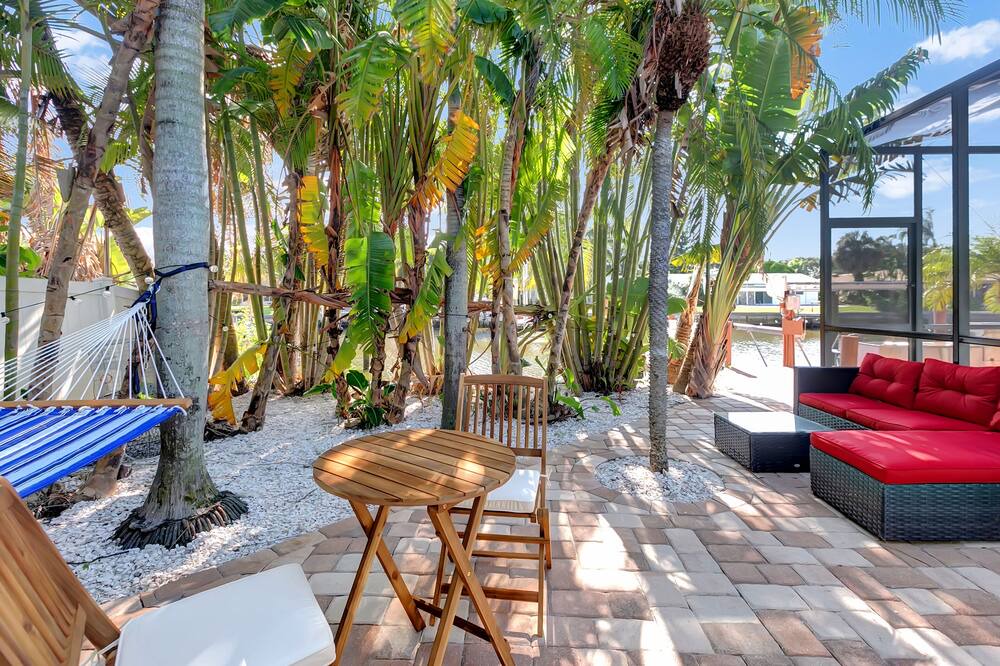 Photo of Patio Balcony in Harbor Hills