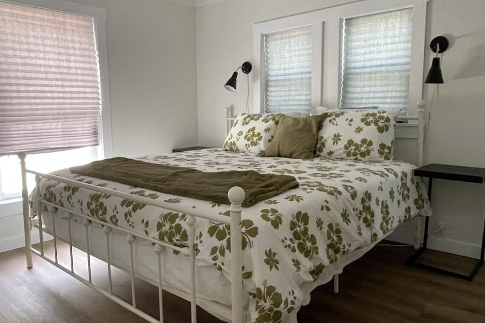 Photo of Bedroom in Lake Waccamaw