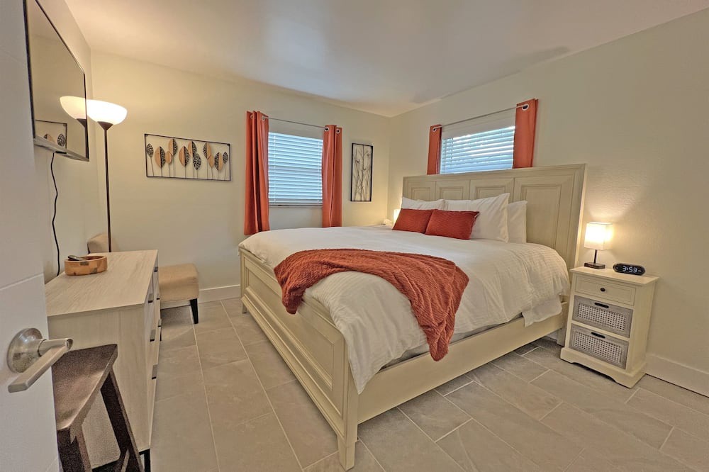 Photo of Bedroom in Gillespie Park