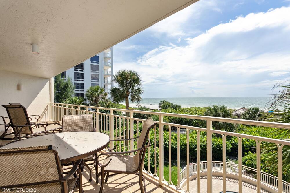 Photo of Patio Balcony in Bay Isles