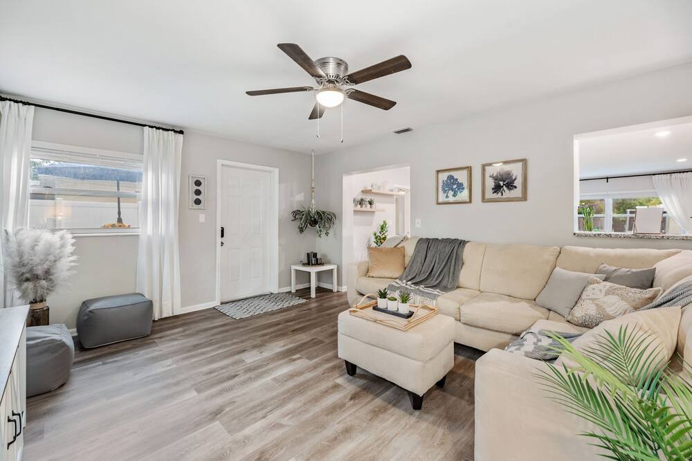 Photo of Livingroom in Largo