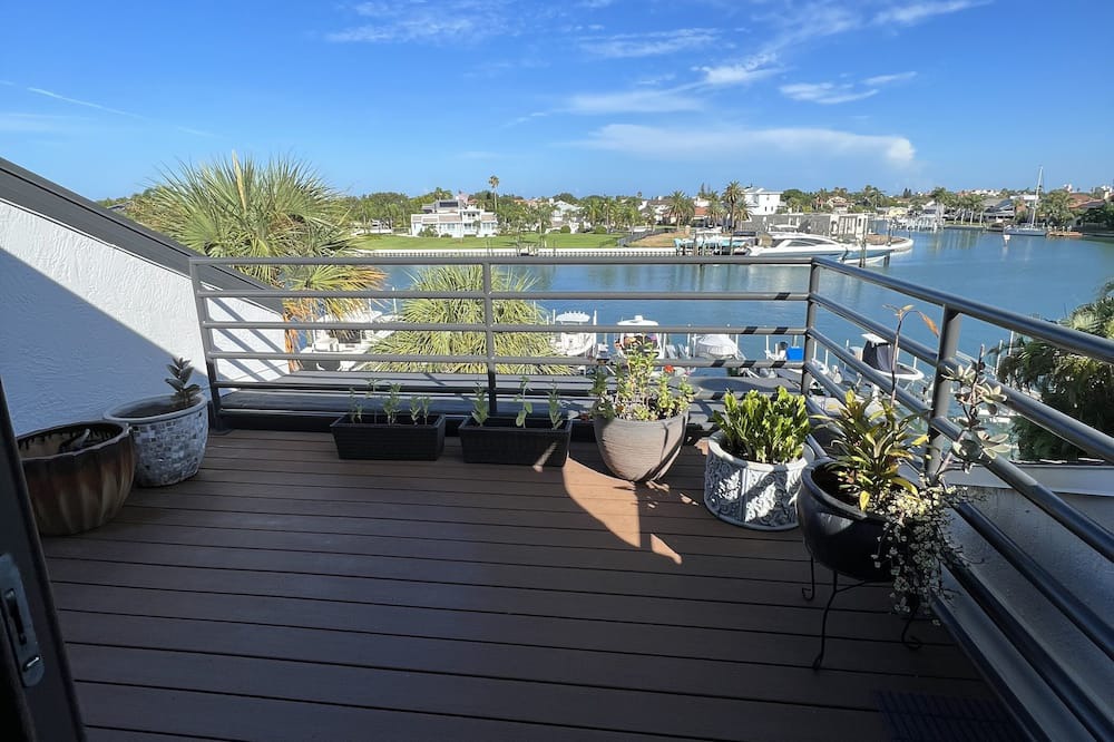 Photo of Patio Balcony in Tierra Verde