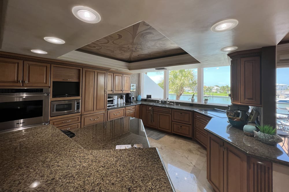 Photo of Kitchen in Tierra Verde
