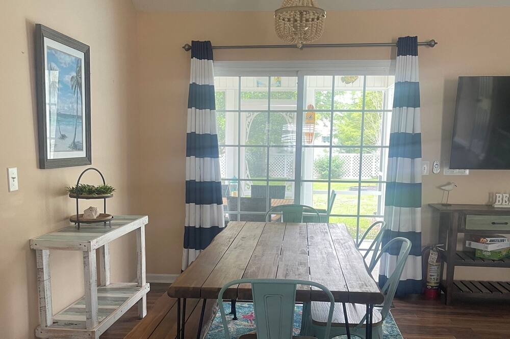 Photo of Bedroom in Surfside Beach
