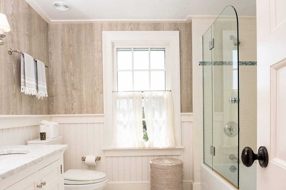 Photo of Bathroom in Pocomo