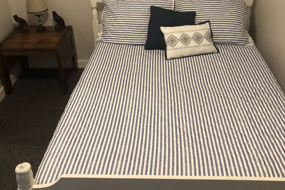Photo of Bedroom in Eddington