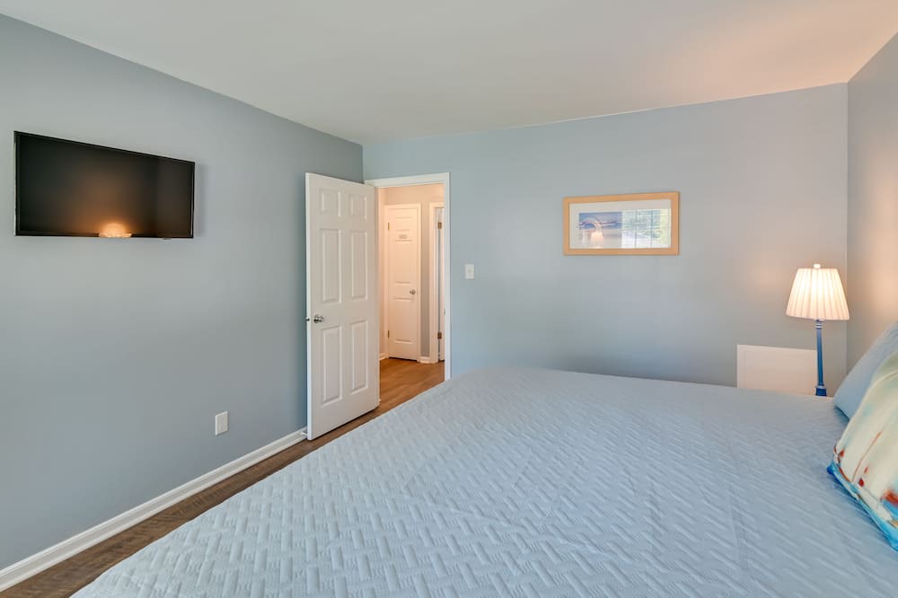 Photo of Bedroom in Lake Waccamaw