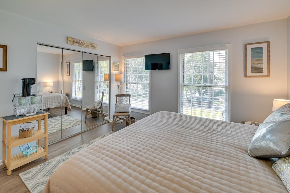 Photo of Bedroom in Lake Waccamaw