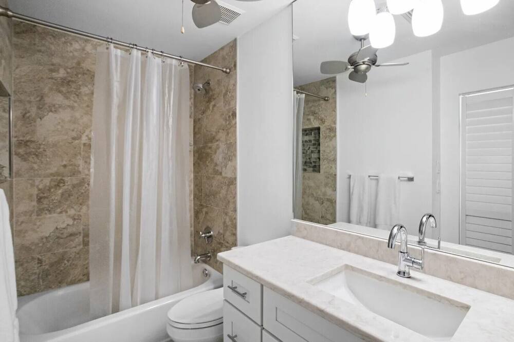 Photo of Bathroom in Capri Isle