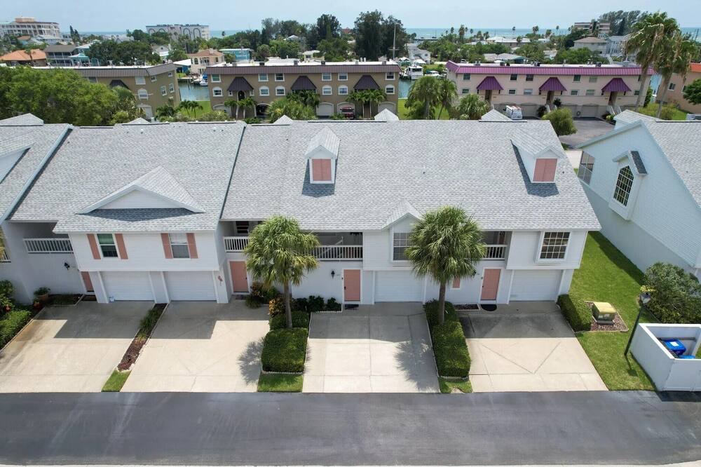 Photo of Outdoor in Capri Isle