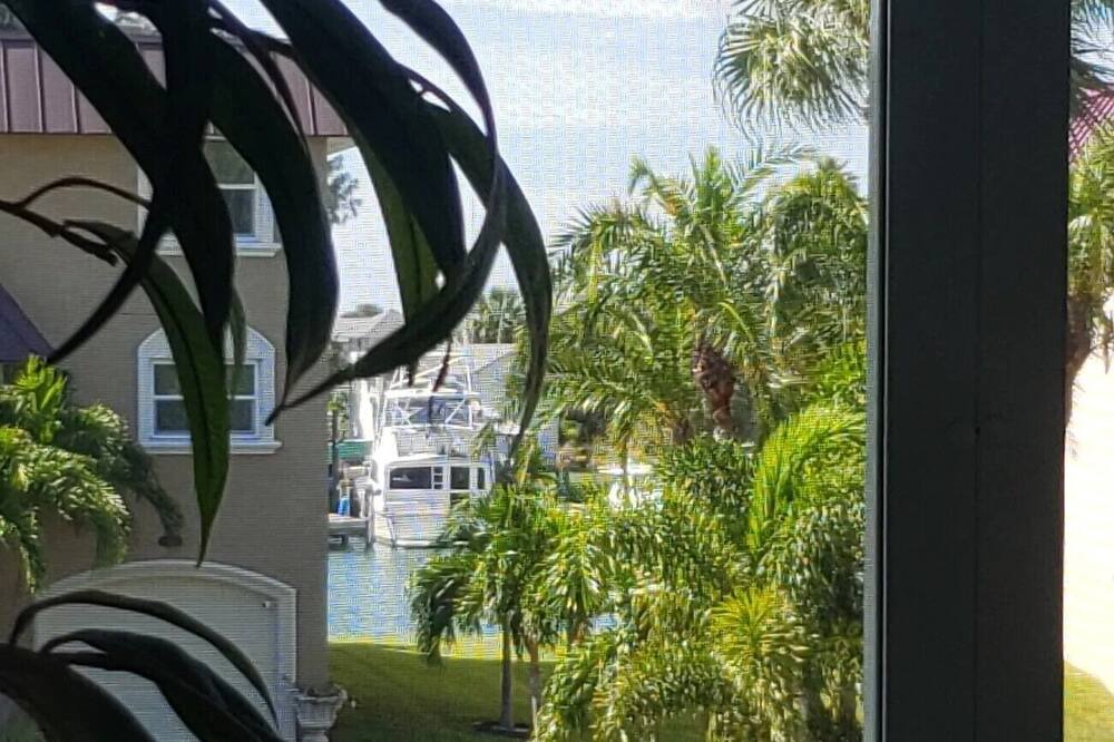 Photo of Outdoor in Capri Isle