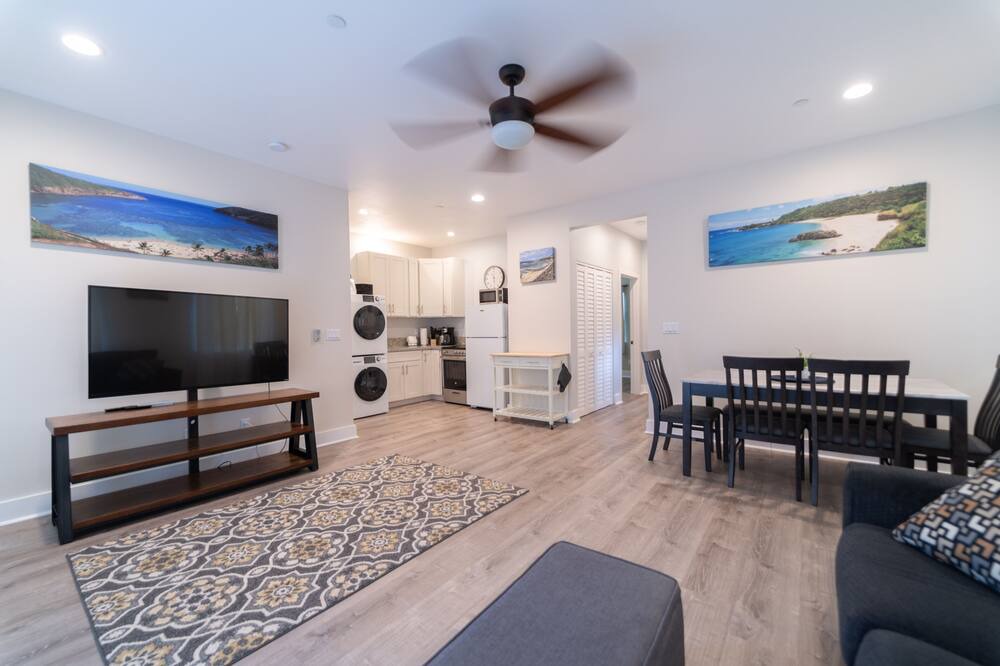 Photo of Livingroom in Ahuimanu