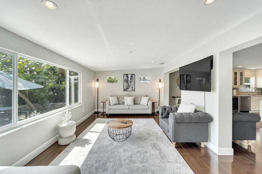 Photo of Livingroom in Coquina Key
