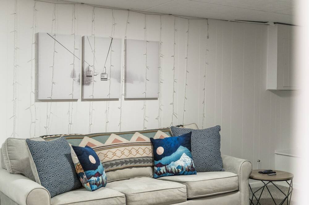 Photo of Livingroom in South Westminster