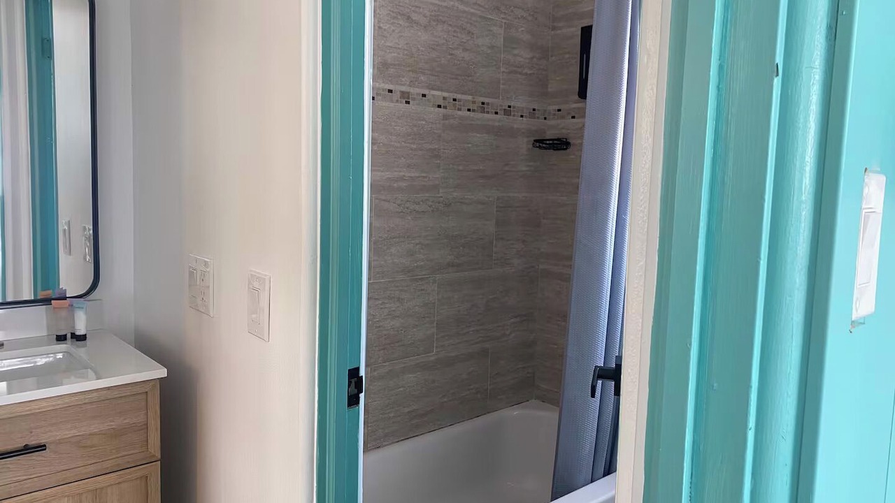 Photo of Bathroom in Treasure Island