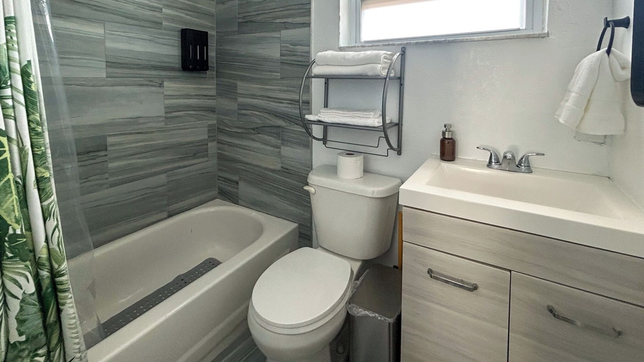 Photo of Bathroom in Treasure Island