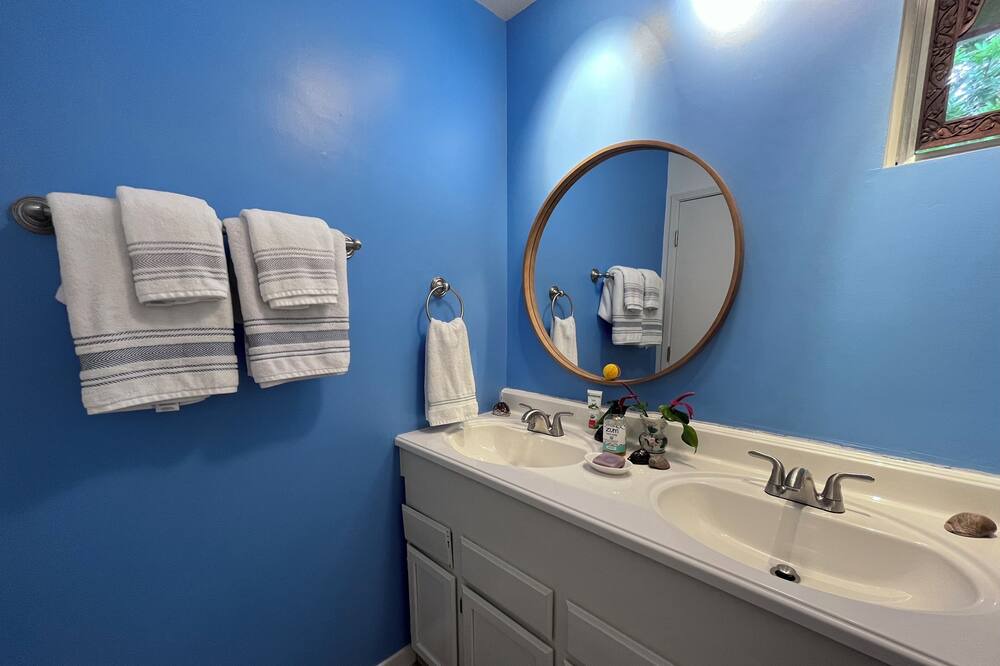 Photo of Bathroom in Papa