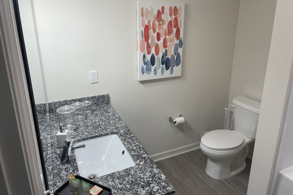 Photo of Bathroom in Sun Bay South