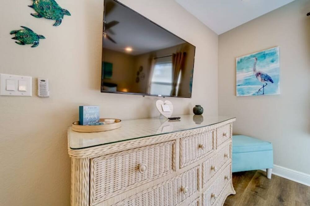 Photo of Bathroom in Anona