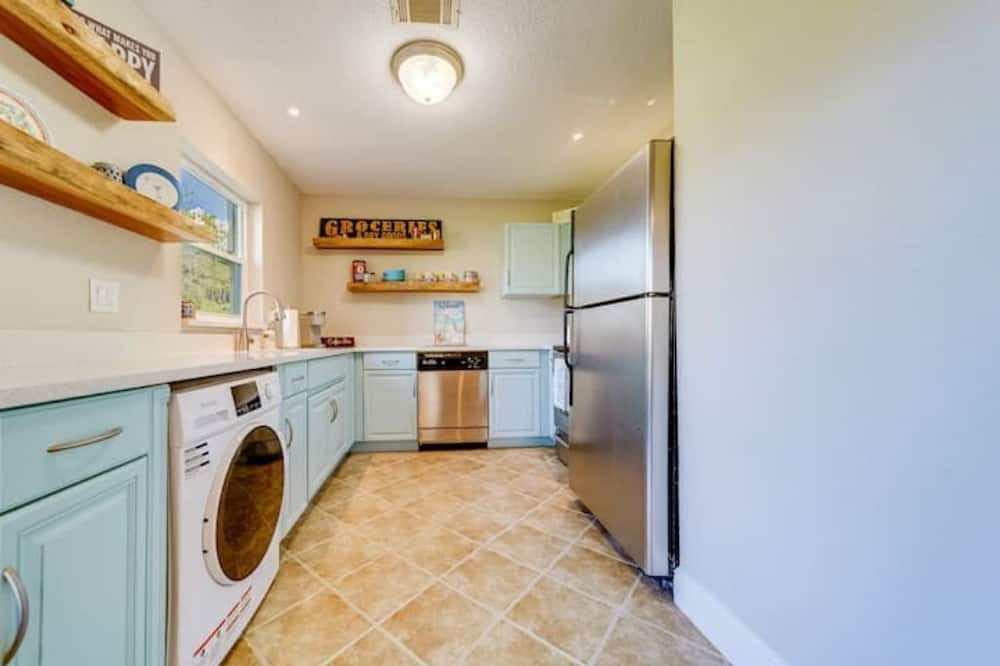 Photo of Kitchen in Anona