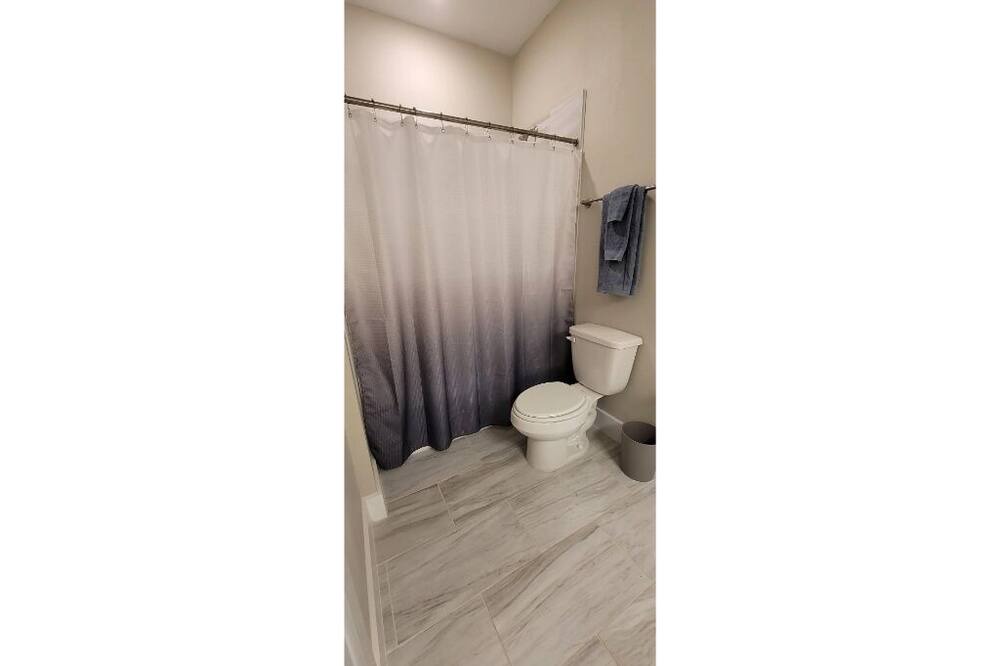 Photo of Bathroom in Spring Branch West