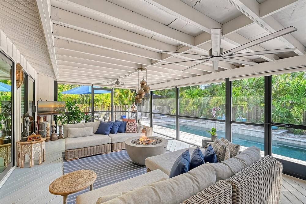 Photo of Patio Balcony in Bay Isle