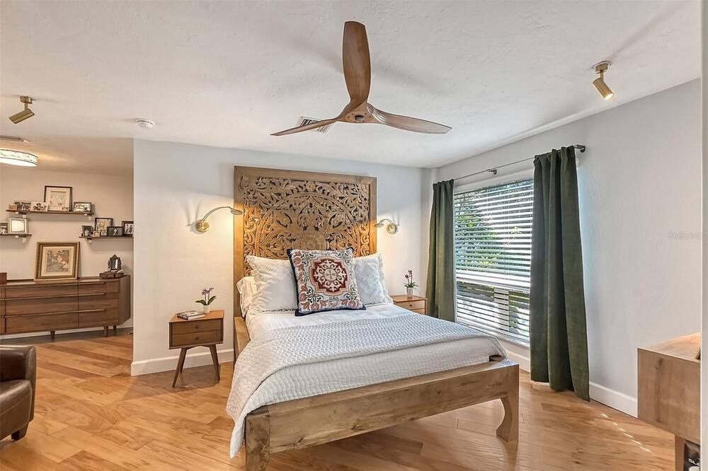 Photo of Bedroom in Bay Isle
