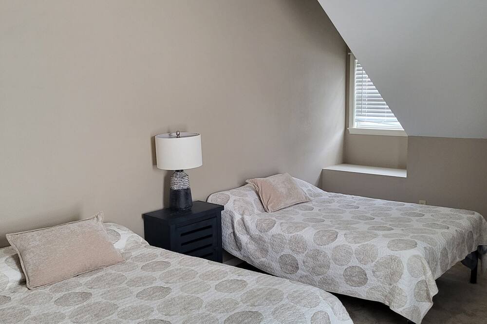 Photo of Bedroom in Cat Hill