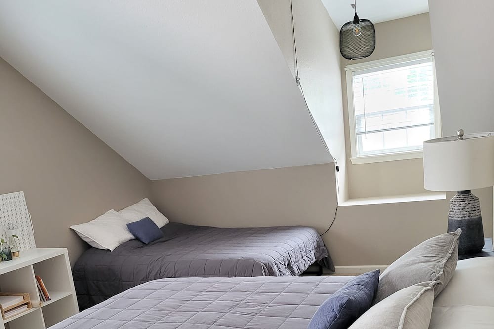 Photo of Bedroom in Cat Hill