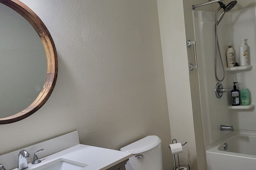 Photo of Bathroom in Cat Hill