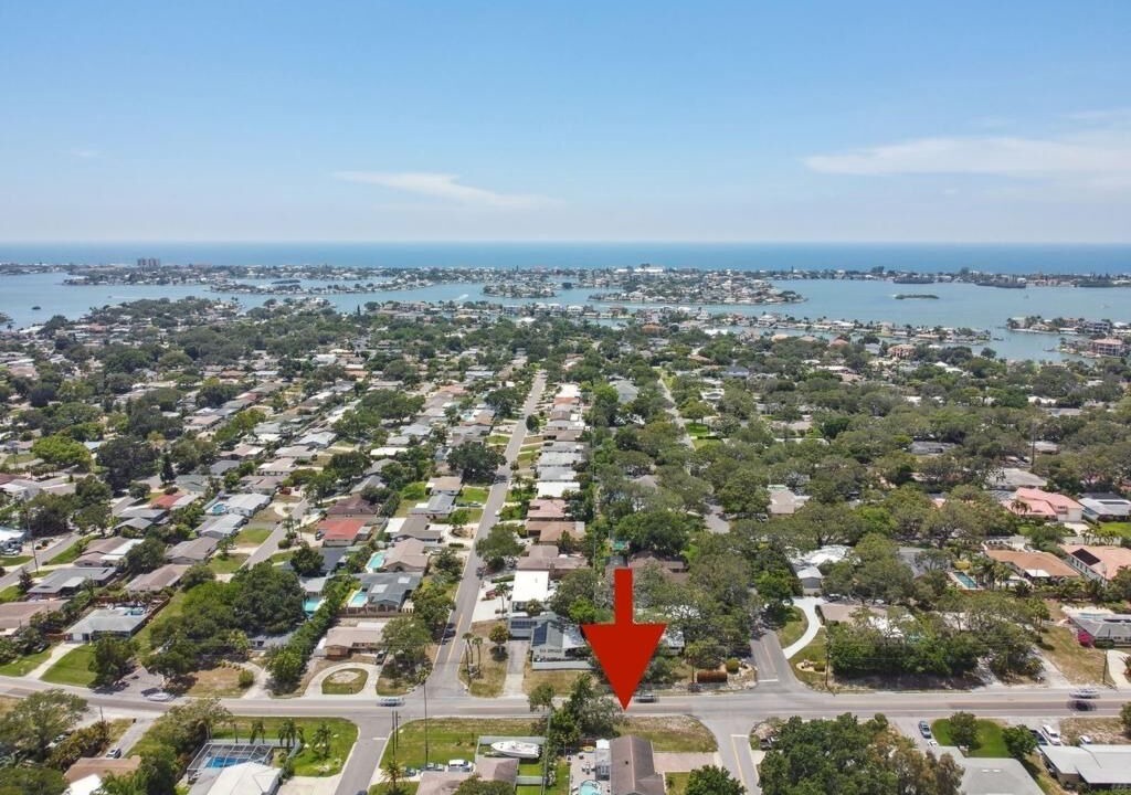 Photo of Outdoor in Harbor Hills
