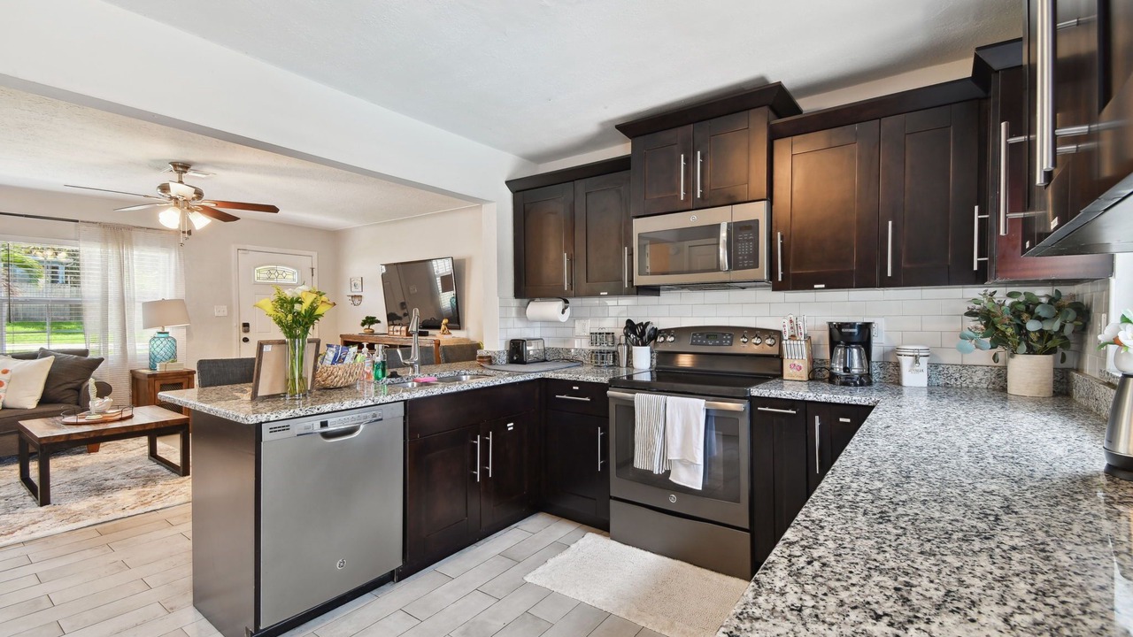 Photo of Kitchen in Harbor Hills