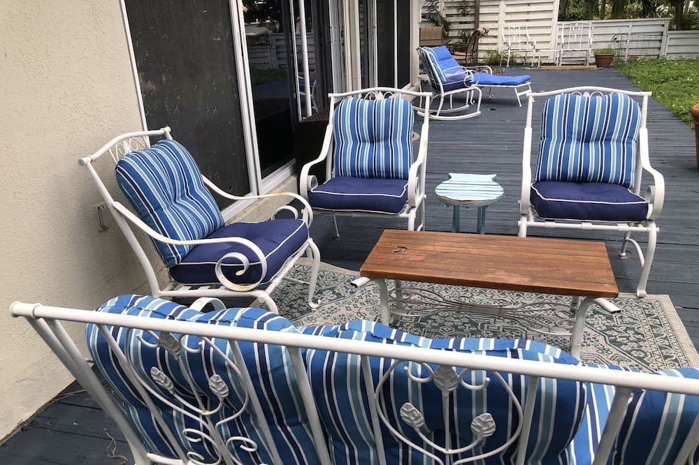Photo of Patio Balcony in Capri Isle
