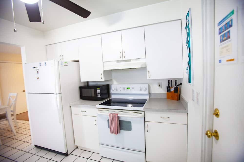 Photo of Kitchen in South Gate Ridge