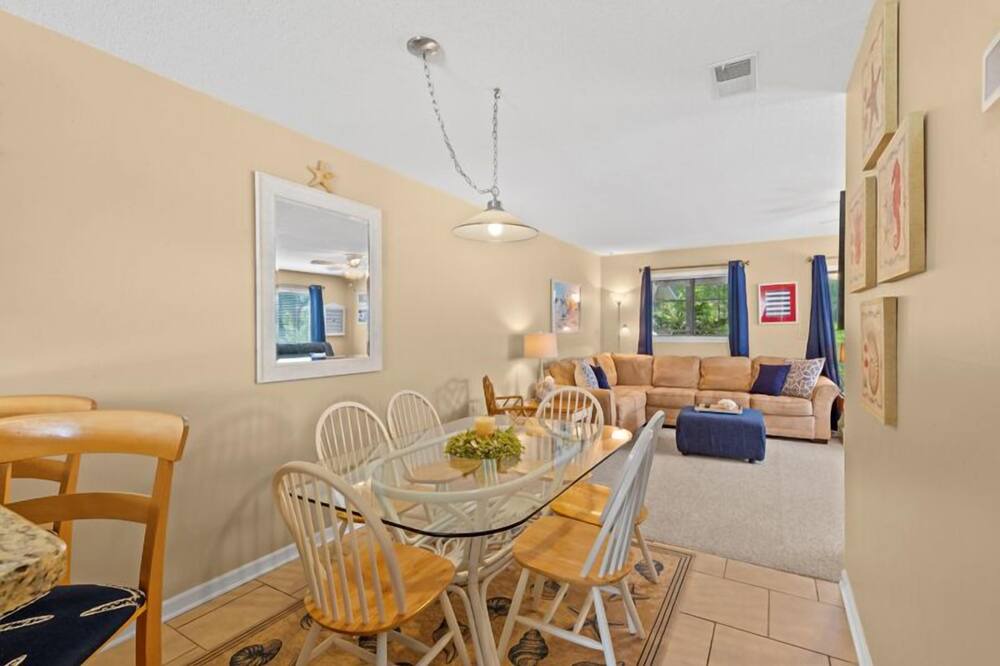 Photo of Livingroom in Little River