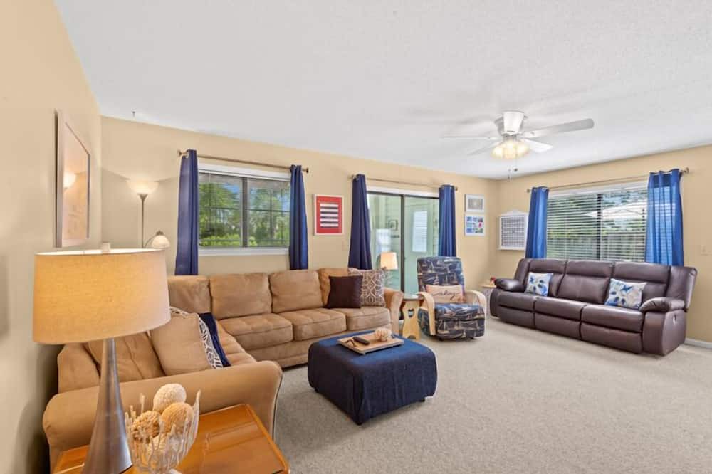 Photo of Livingroom in Little River