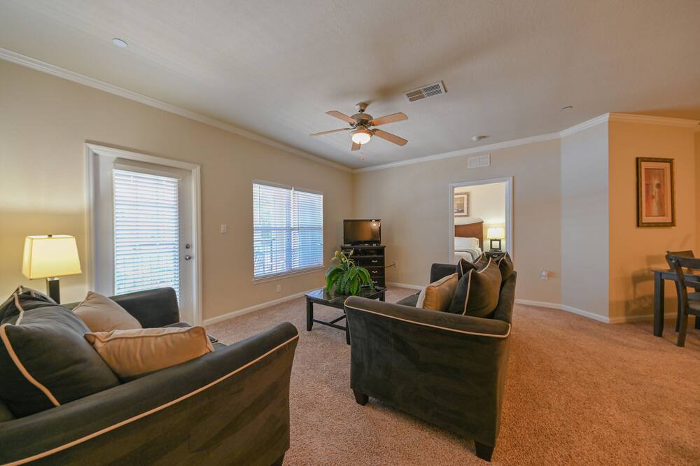 Photo of Livingroom in Port Tampa City