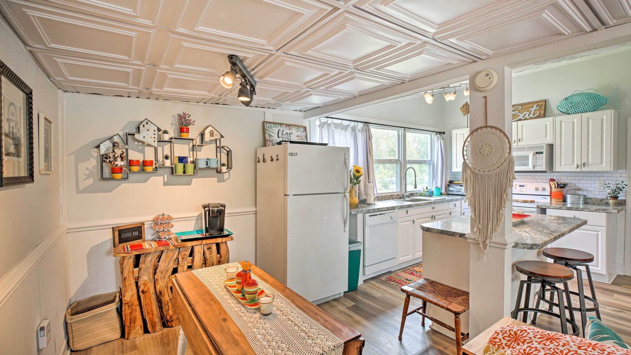 Photo of Kitchen in White Lake