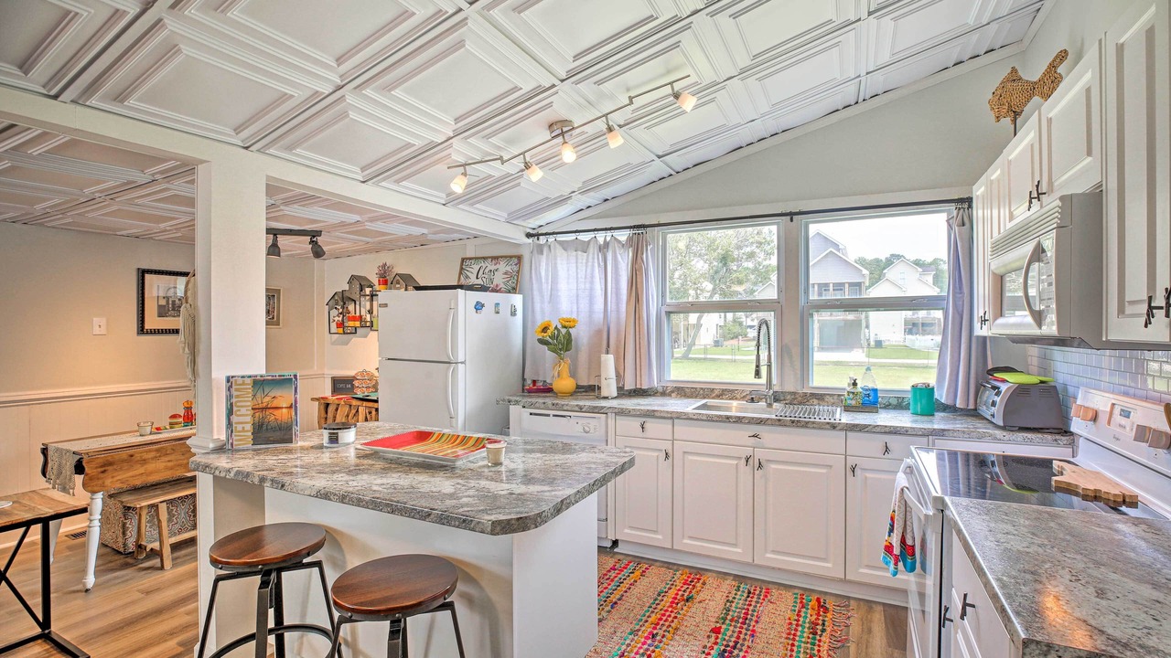 Photo of Kitchen in White Lake