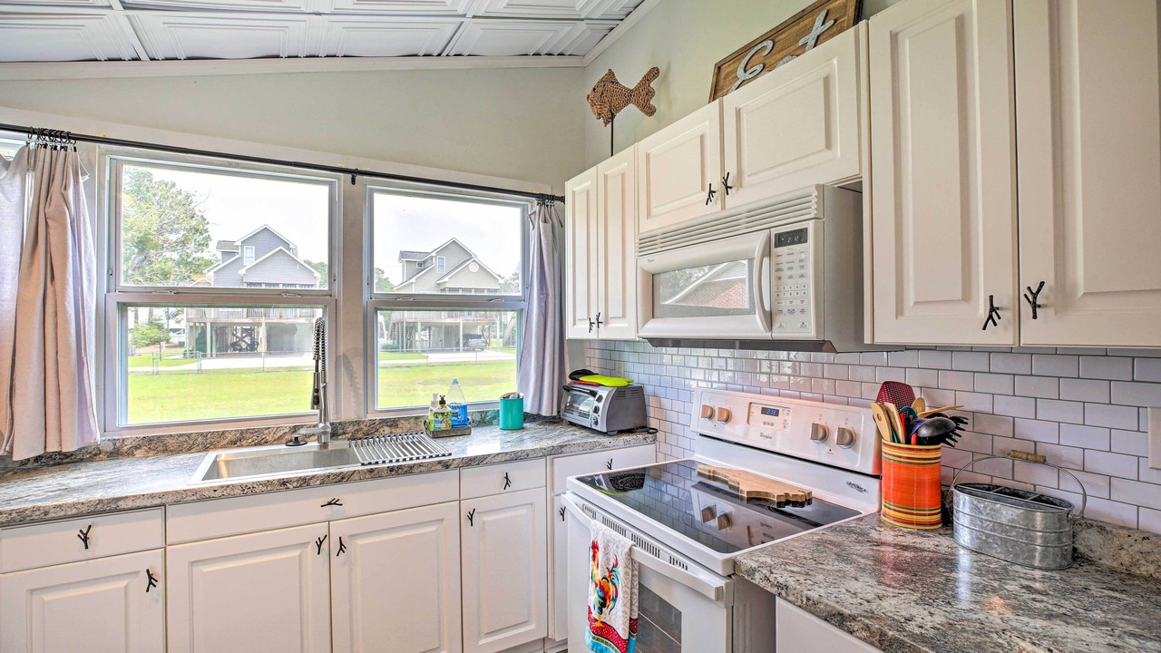 Photo of Kitchen in White Lake