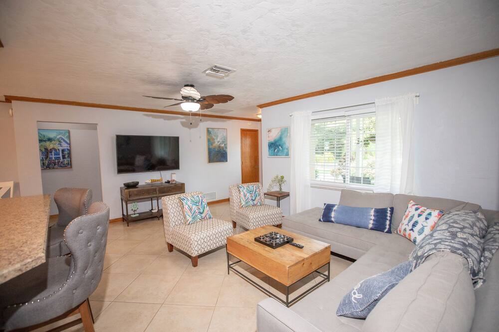 Photo of Livingroom in Crooked Creek