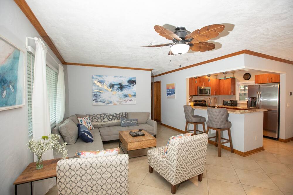 Photo of Livingroom in Crooked Creek