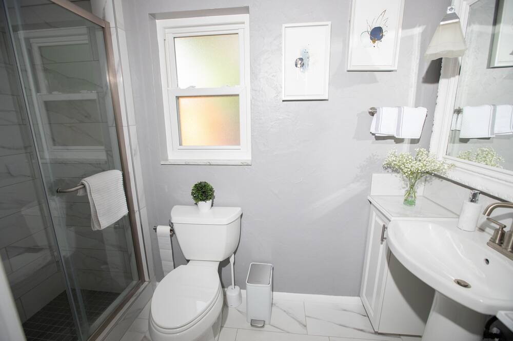 Photo of Bathroom in Crooked Creek