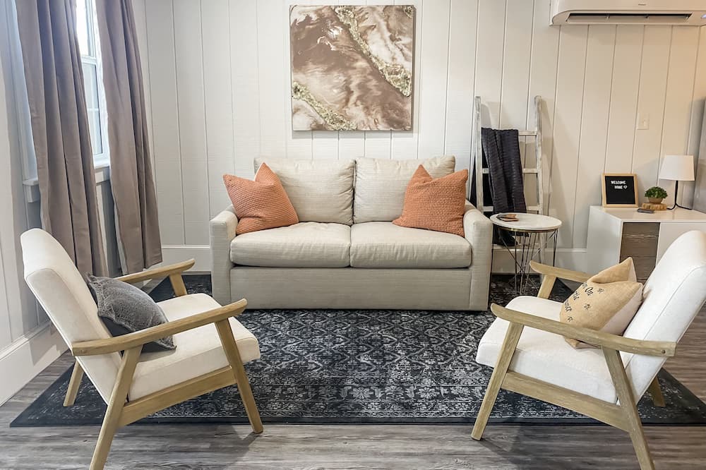 Photo of Livingroom in South Seminole Heights