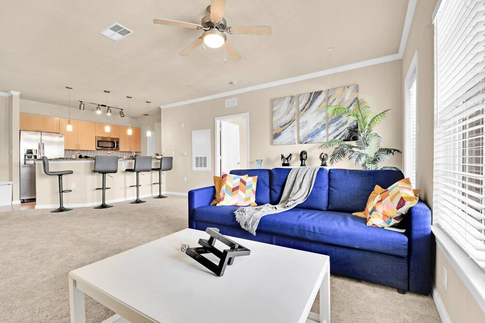 Photo of Livingroom in Port Tampa City