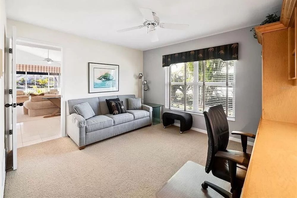 Photo of Bedroom in Bay Isles